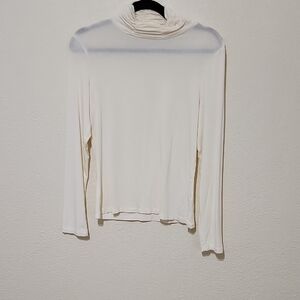 Leo & Nicole Cream Fitted Blouse